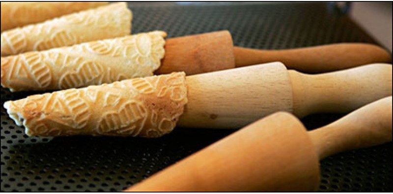Norwegian Krumkake - 1 Dozen - Traditional or Flat