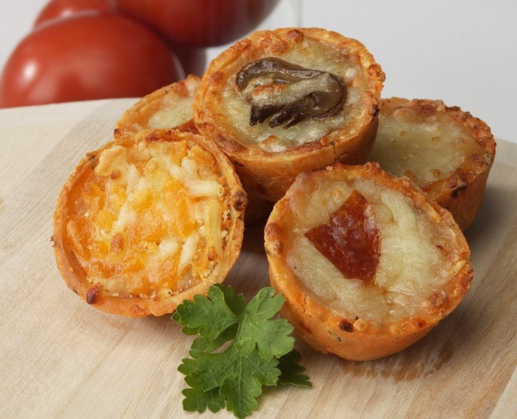 Assorted Mini Deep Dish Pizza - 200 pieces