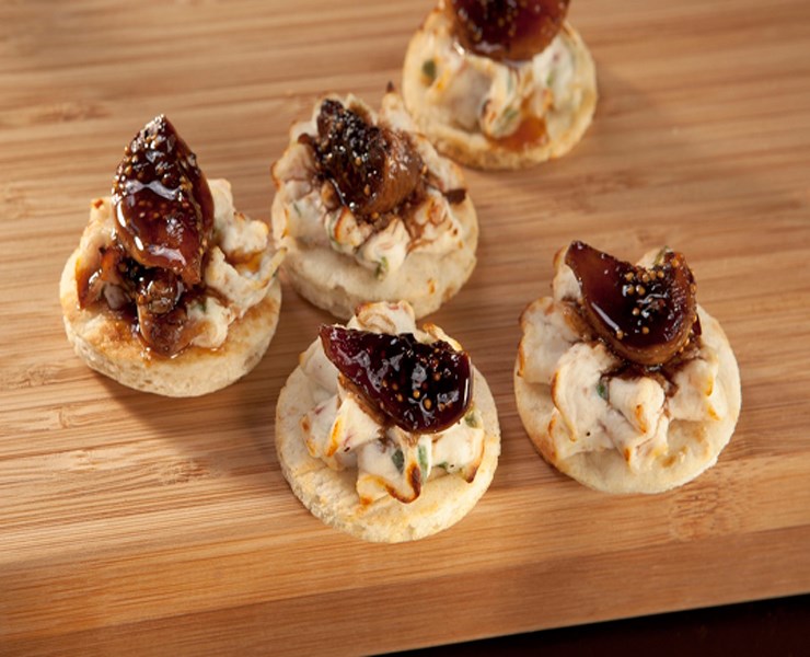Balsamic Fig & Goat Cheese Flatbread Bites - 120 pieces per tray