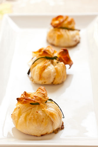 Fig & Goat Cheese in Beggar's Purse - 50 pieces per tray