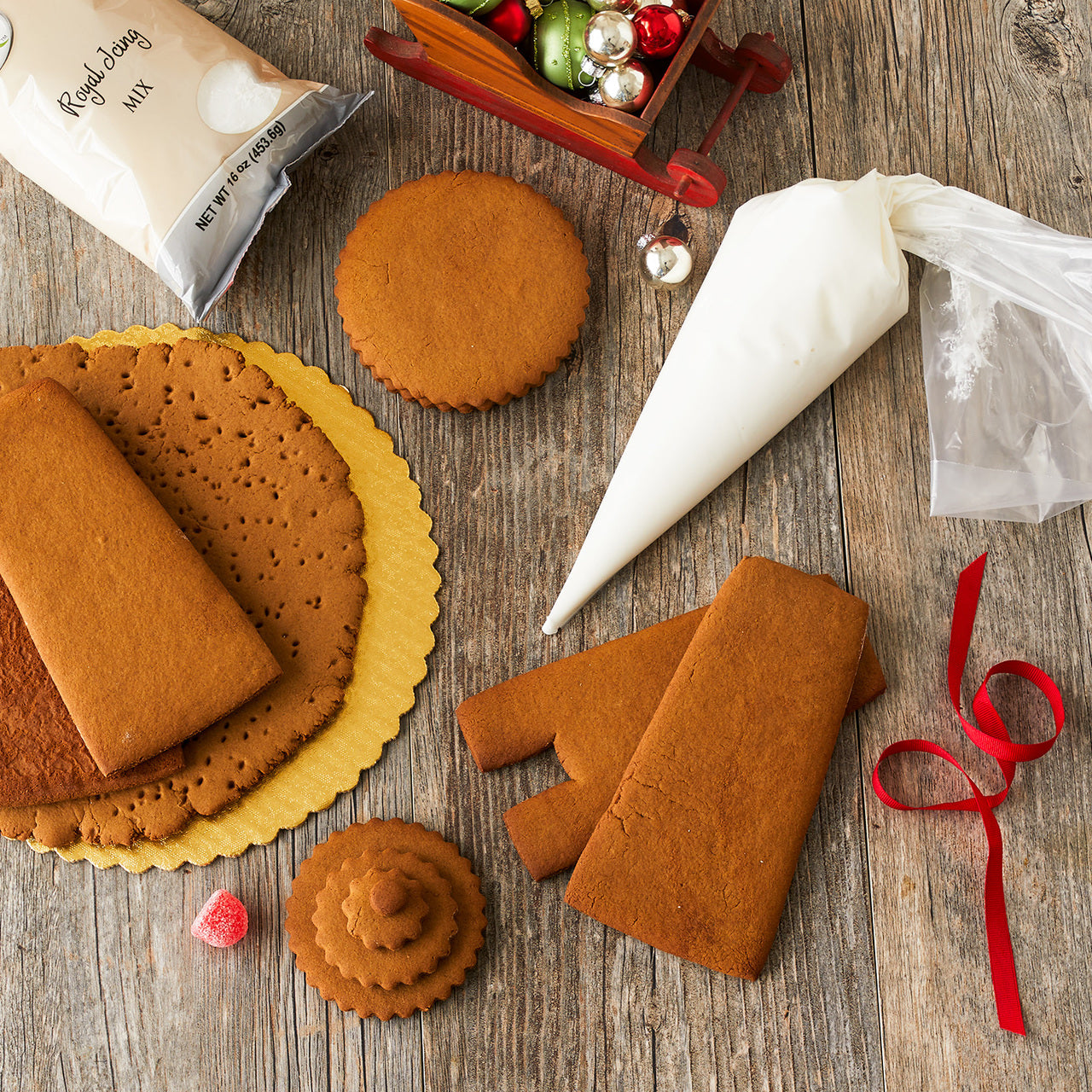 Gingerbread Lighthouse Kit