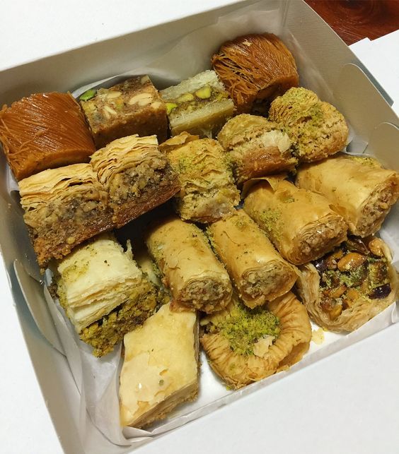 Baklava Assortment - 50 pieces per tray
