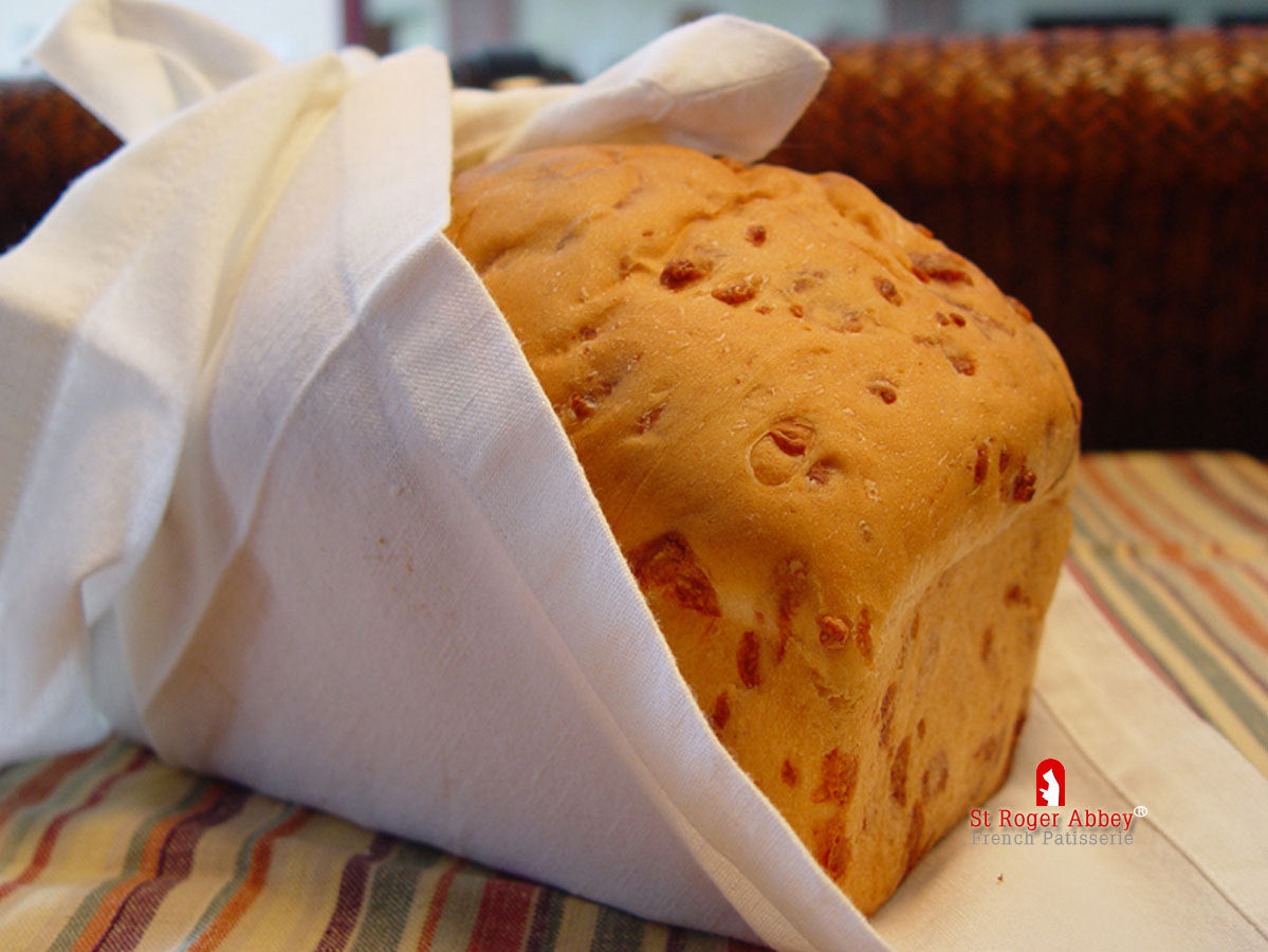 ORGANIC BRIOCHE BREAD WITH CHEESE