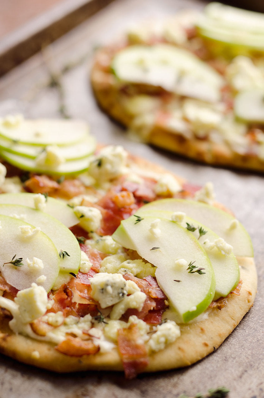 BACON, BLEU CHEESE & APPLE FLATBREAD