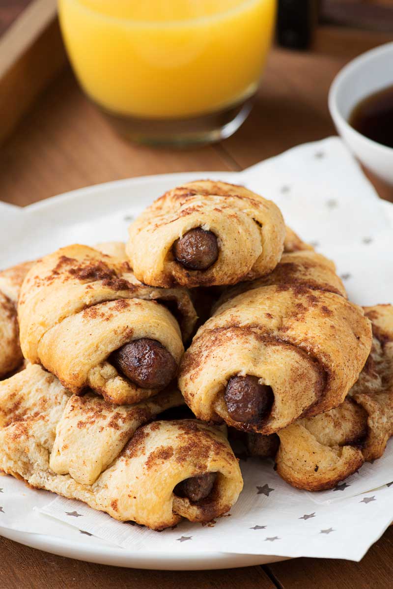 CINNAMON ROLL WRAPPED SAUSAGES