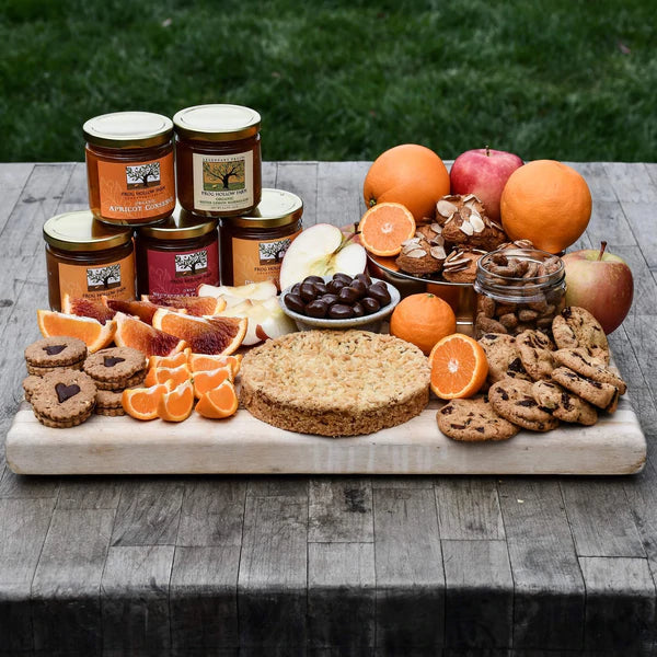 Le Grande Gift Basket