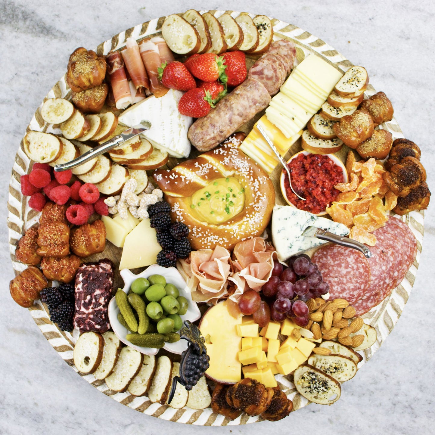 DELICIOUS & DELIGHTFULD THANK YOU GIFT BOX - Artisanal Soft Pretzels, Mustard & Gourmet Flavored Salts