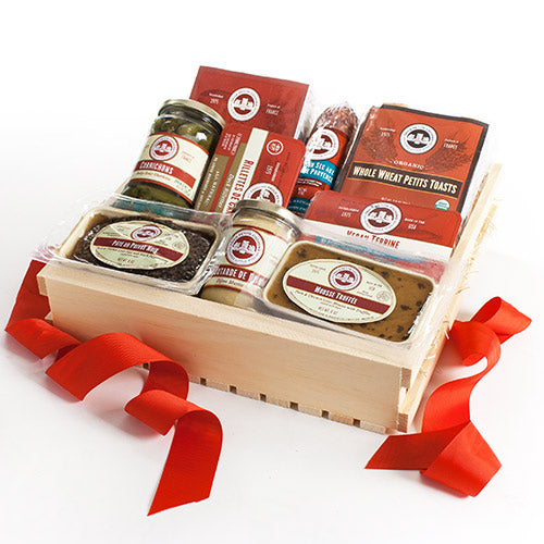 Les Trois Petits Cochons Picnic Gift Basket