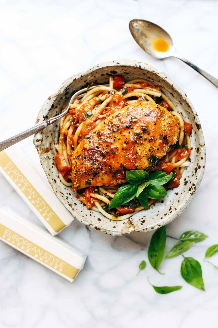 Garlic Basil Chicken with Tomato Butter Sauce