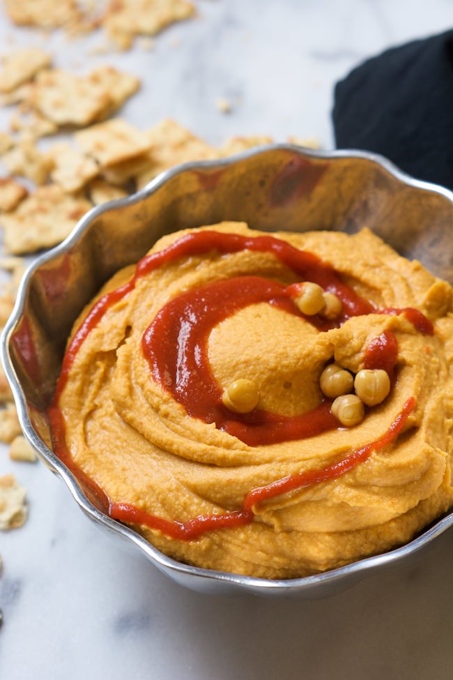 HONEY SRIRACHA HUMMUS