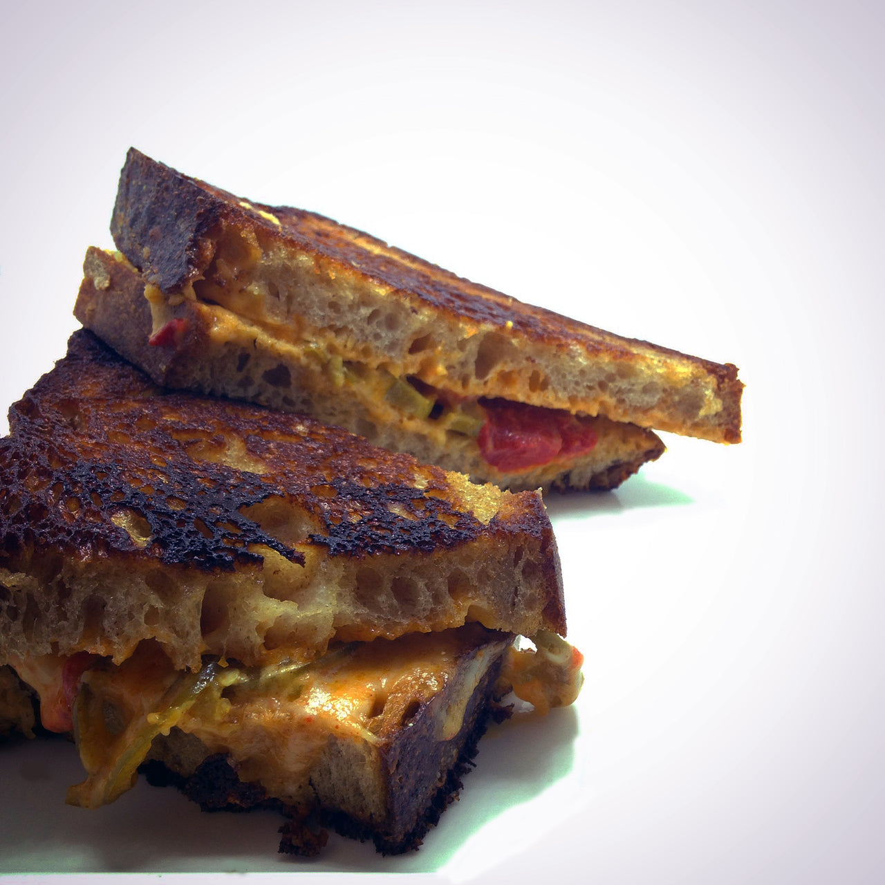 English Cheddar with Caramelized Onions - 7.5 oz