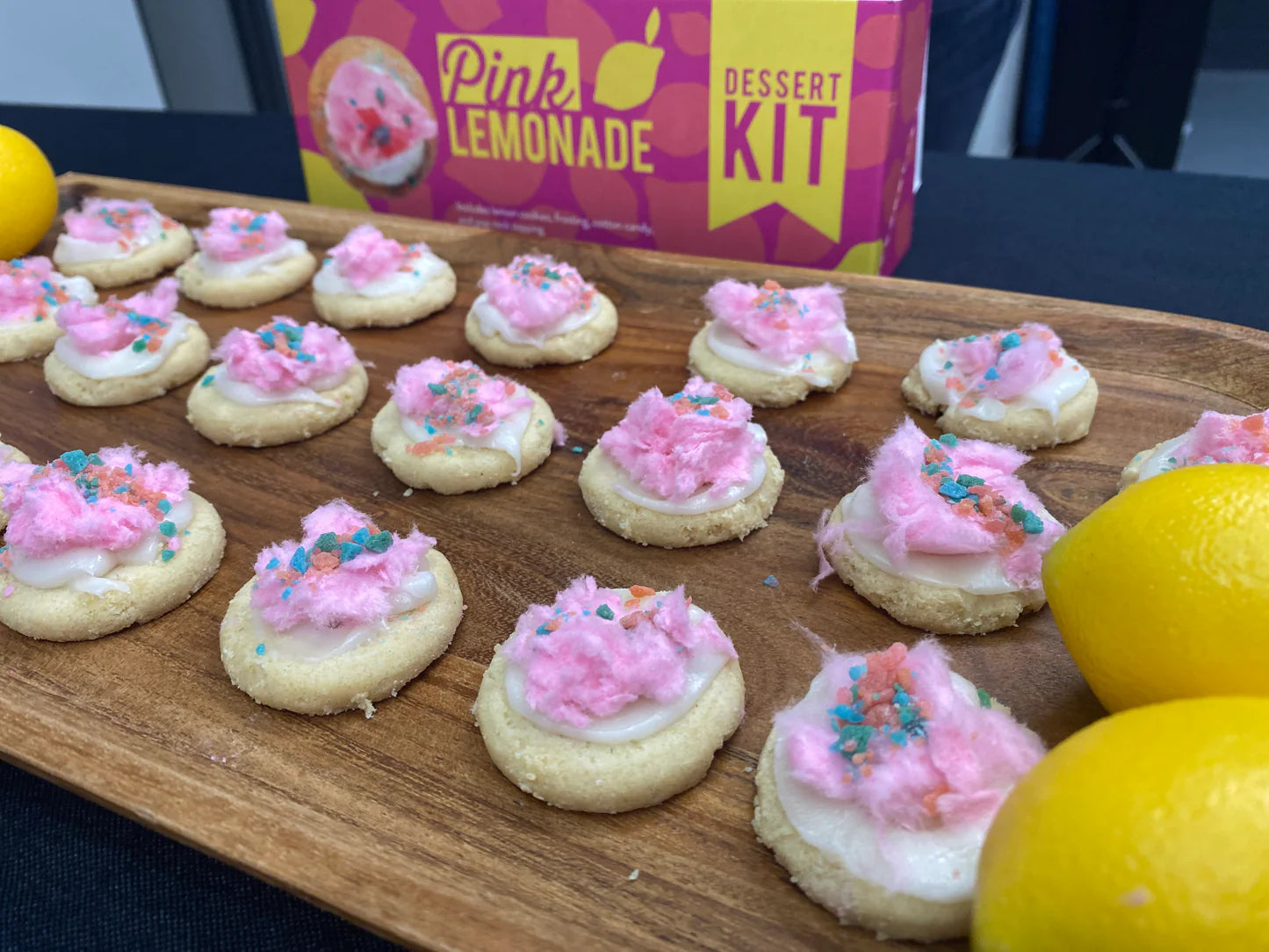 Gourmet Artisan Pink Lemonade Crackers Dessert Snack Kit - 20 Count