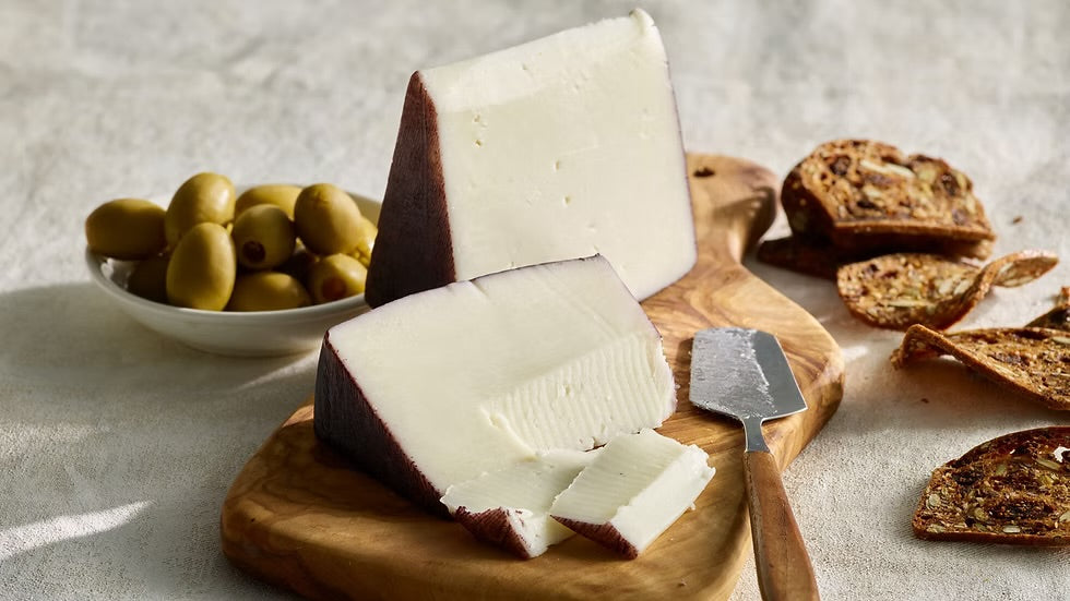 Deliart Murcia al Vino DOP Cheese, 8 Oz