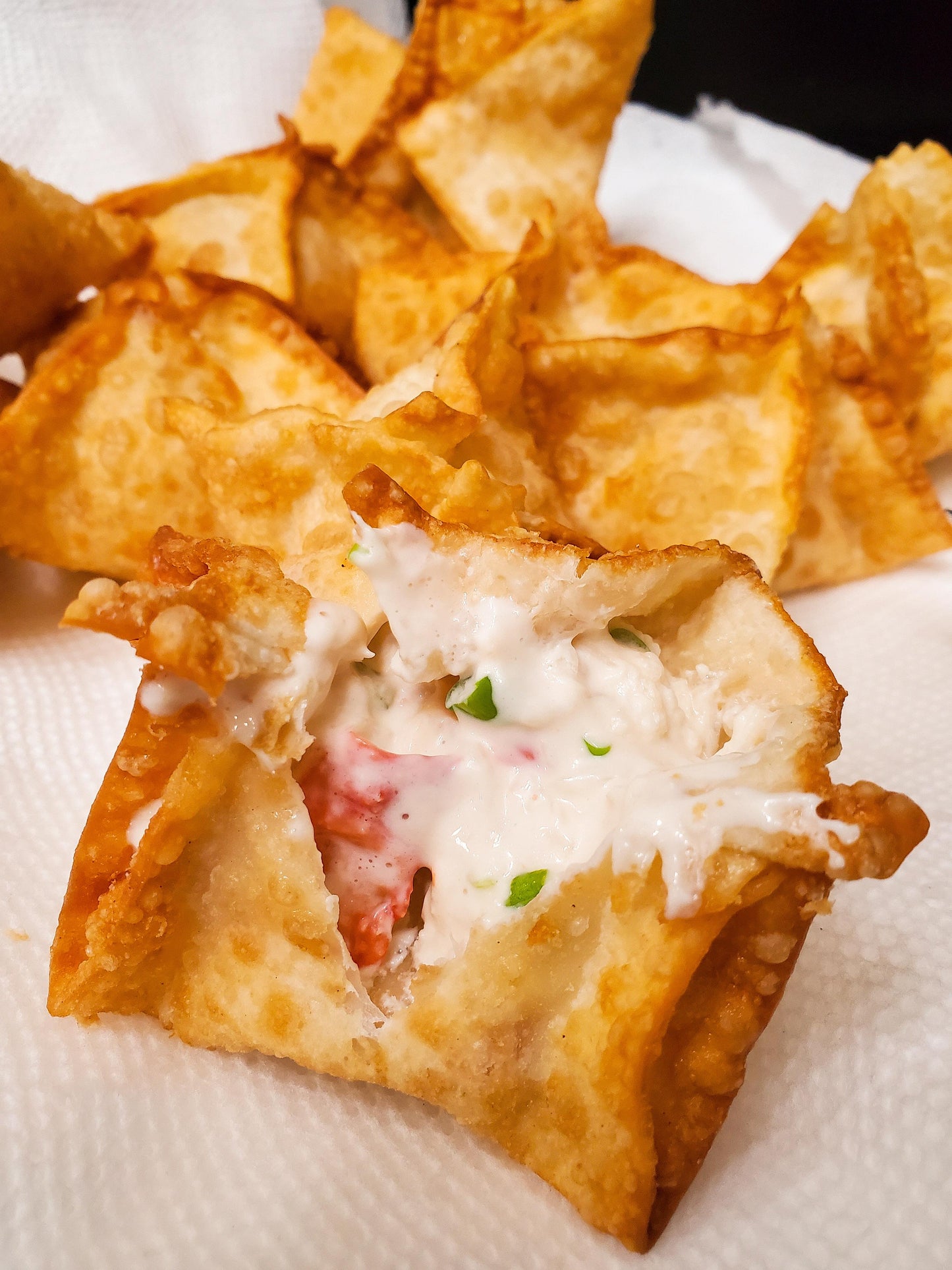 Holiday Foods Crab and Green Onion Rangoons - 100/Case