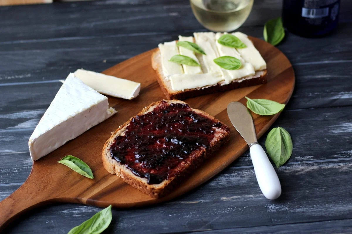 Blueberry and Brie Grilled Cheese Sandwich Kit - includes Cheese Knives Set