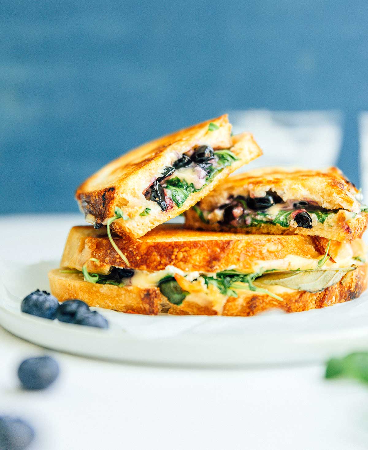 Blueberry and Brie Grilled Cheese Sandwich Kit - includes Cheese Knives Set
