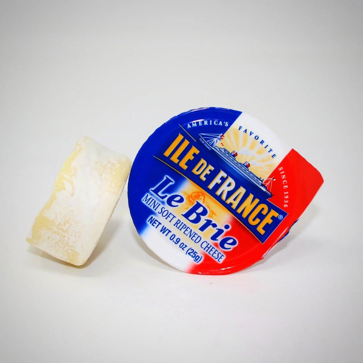 Ile de France Single Serve Brie Cheese - 0.9 oz - 60/Case