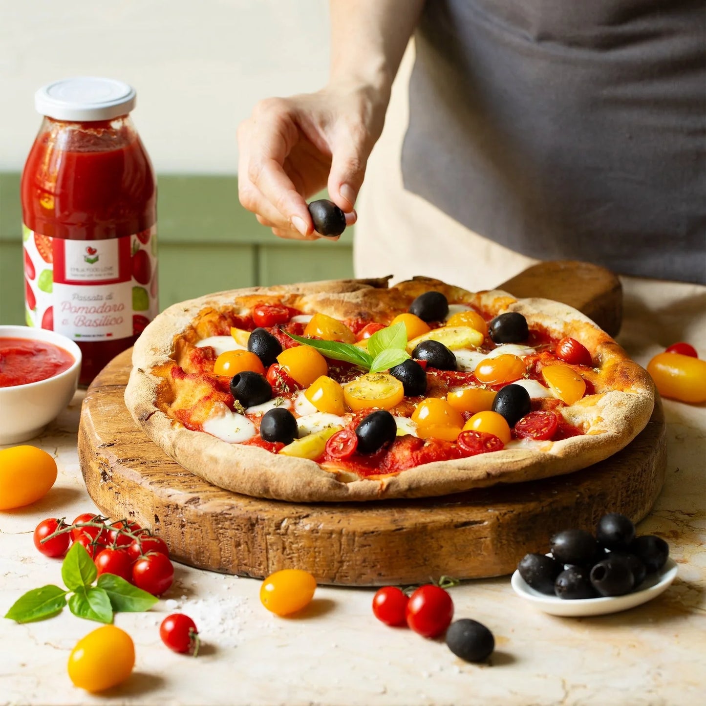 Classic Margherita Pizza Kit - Crusts, EVOO, Parmigiano Reggiano Cheese, Tomato Basil Passata Puree - Imported from Italy