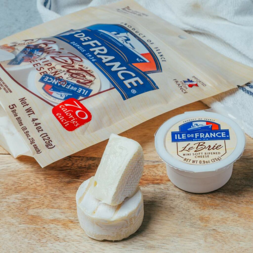 Ile de France Brie Cheese - 60 Soft Ripened French Cheeses - 0.9 oz Mini Brie Individual Cheese Bites