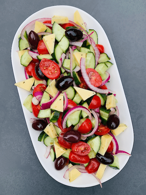 Henri Willig Organic Kalamata Olives and Tomato Cheese