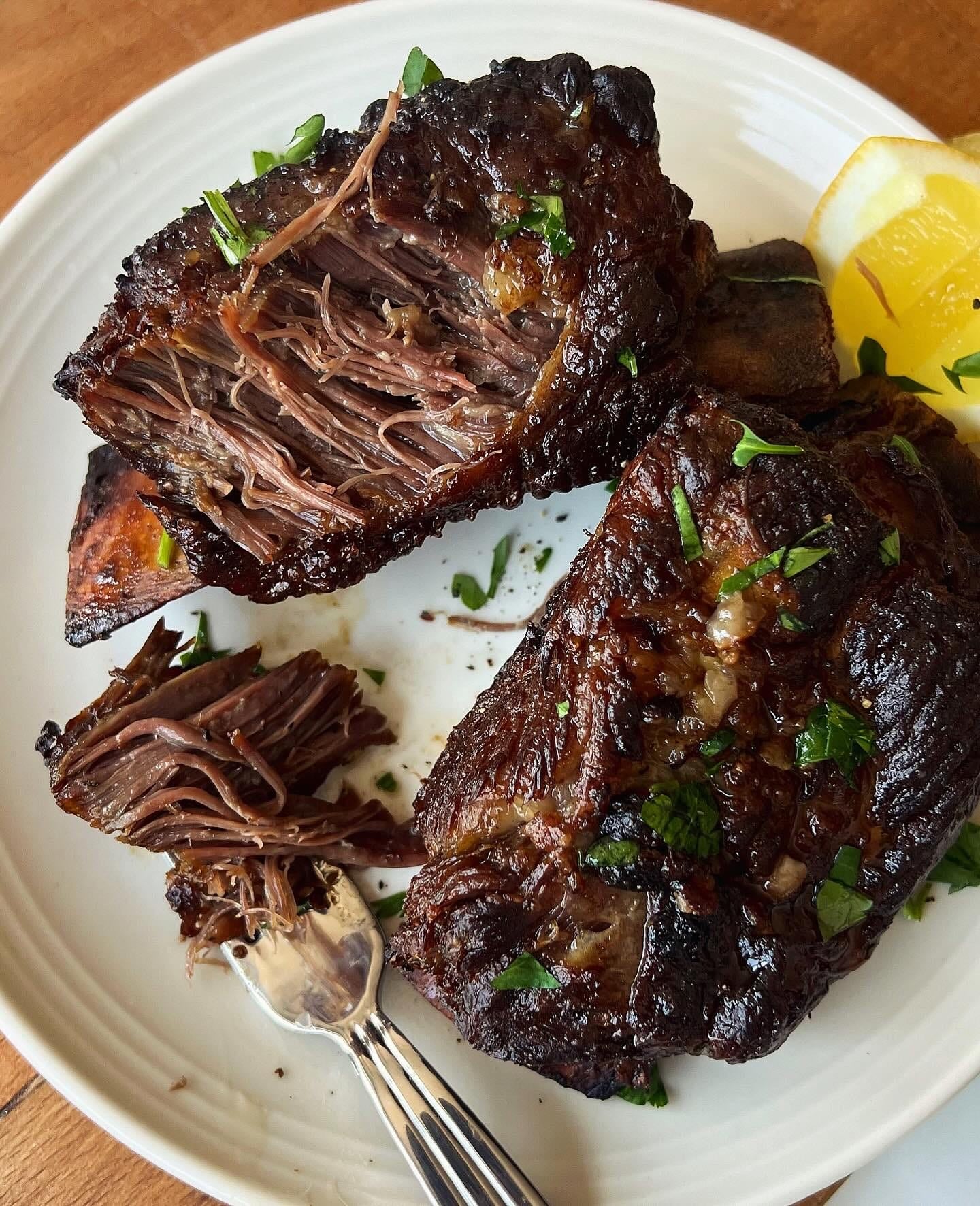 Slow Braised Beef Short Ribs - 10 oz - 25/Case