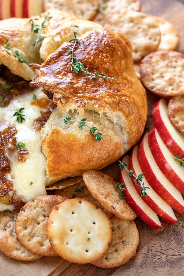 Caramelized Onion & Mushroom Brie En Croûte , Serves 6 - 8