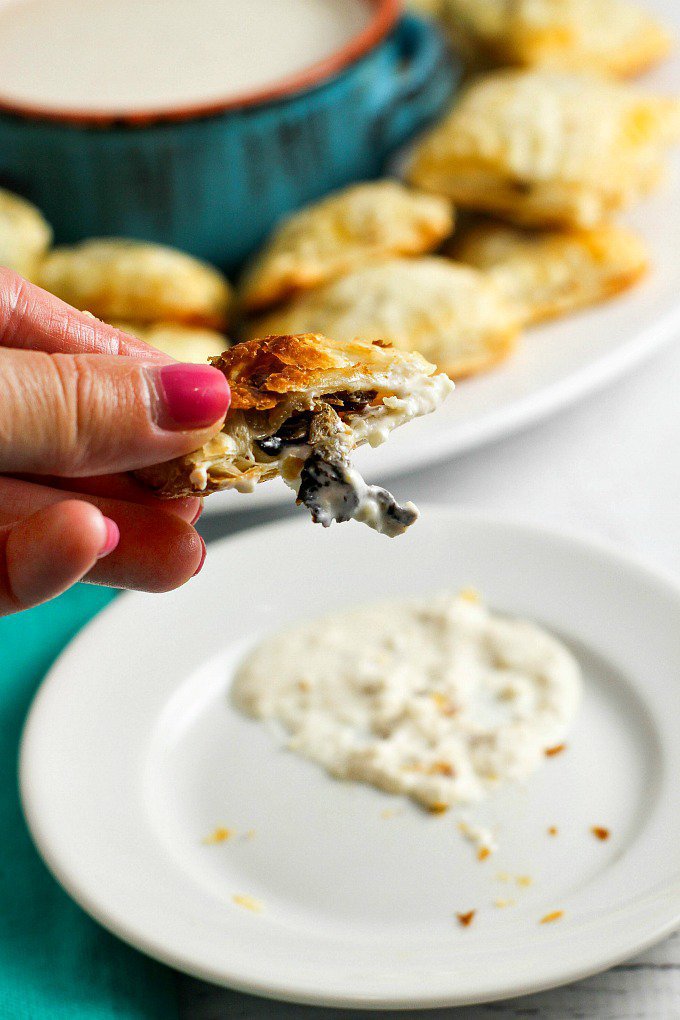 Mini Beef Wellingtons with Horseradish Cream