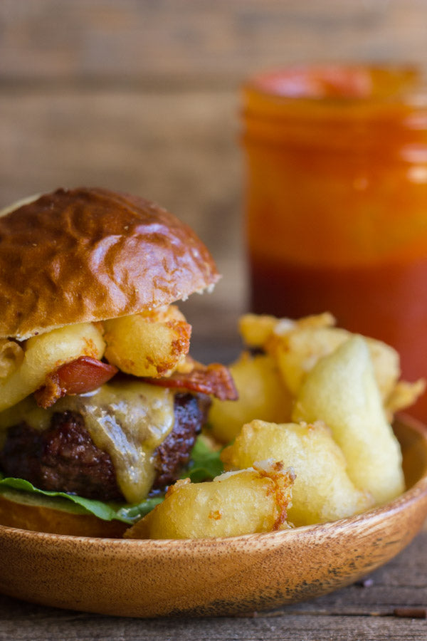 WESTERN BACON SLIDERS WITH FRIED CHEESE CURDS