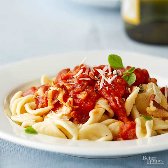Spicy Chicken & Pasta Arrabbiata
