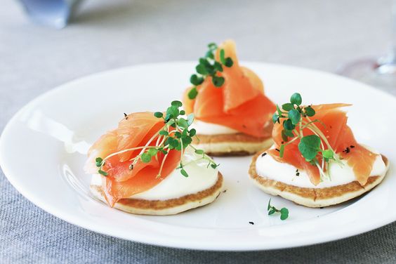 Smoked Scottish Salmon and Caviar Gift Set Luxe