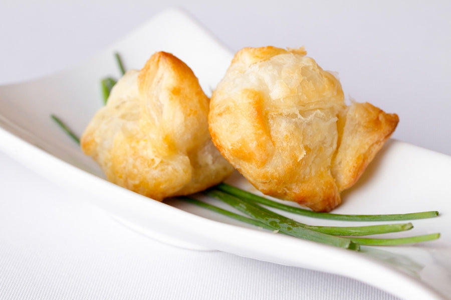 Mini Beef & Bleu Cheese in Puff Pastry - 50 pieces per tray