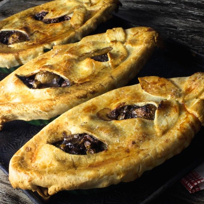 Beef Burgundy Pot Pie - Serves 8 - 10