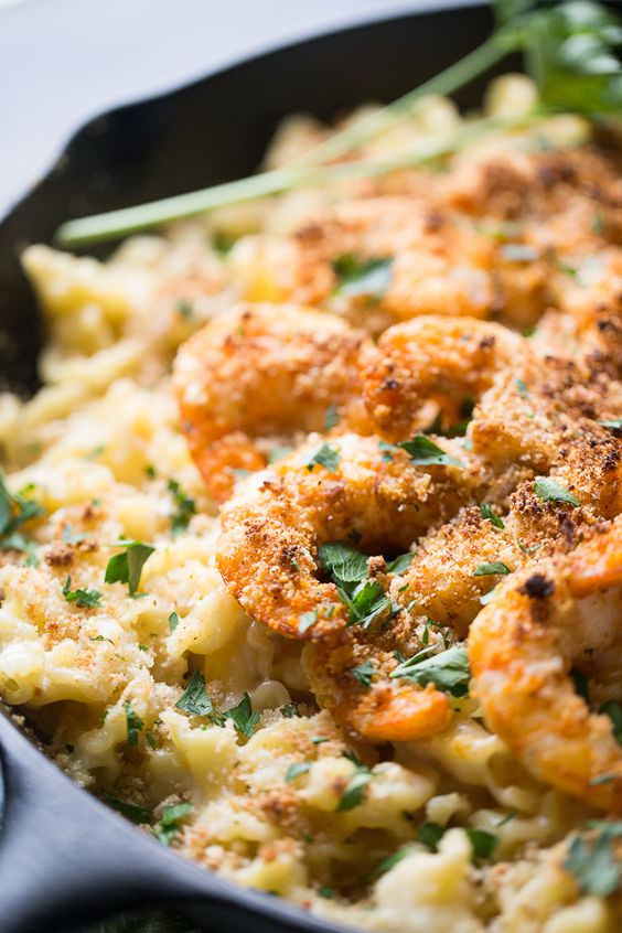 Creamy Cajun Shrimp and Crab Mac & Cheese