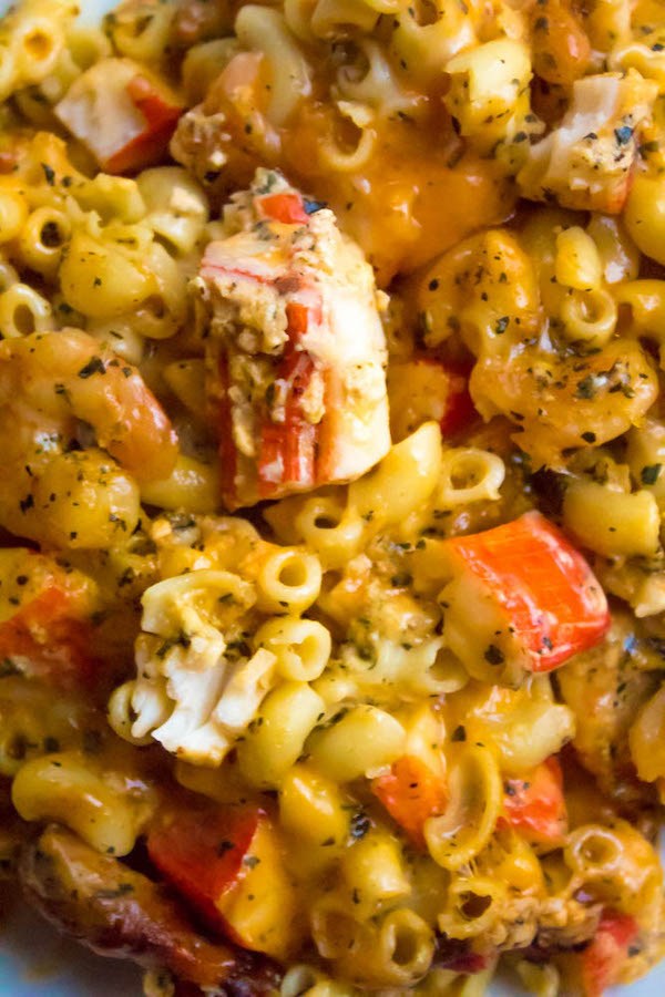 Creamy Cajun Shrimp and Crab Mac & Cheese