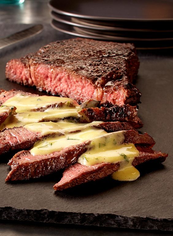 Marbelous Set - Wagyu Cowboy Ribeye, Beef Tenderloin, Kobe Porterhouse & Tomahawk
