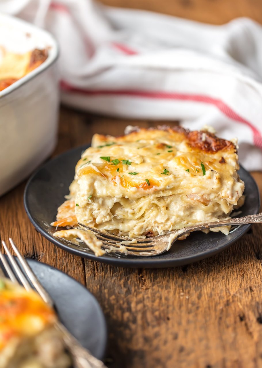 CHEESY SEAFOOD LASAGNA