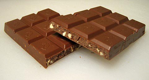 FREIA FIRKLOVER Milk Chocolate with Hazelnut 60g - 12/Case