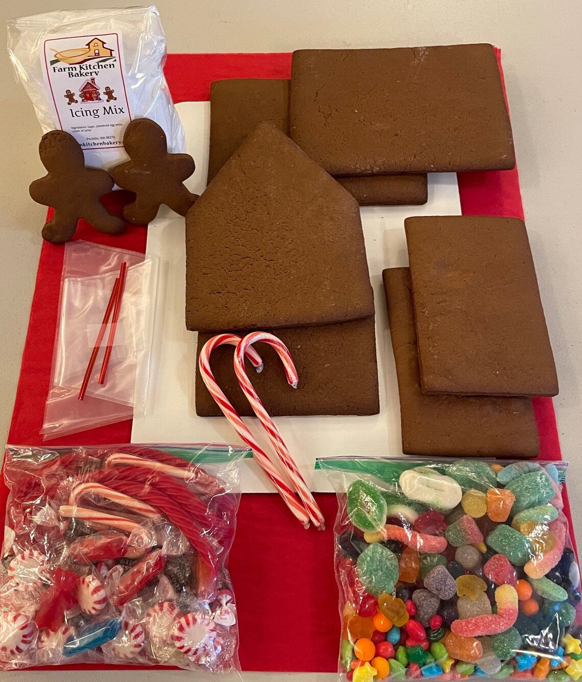 Gourmet Holiday Gingerbread House Build & Decorate It Yourself