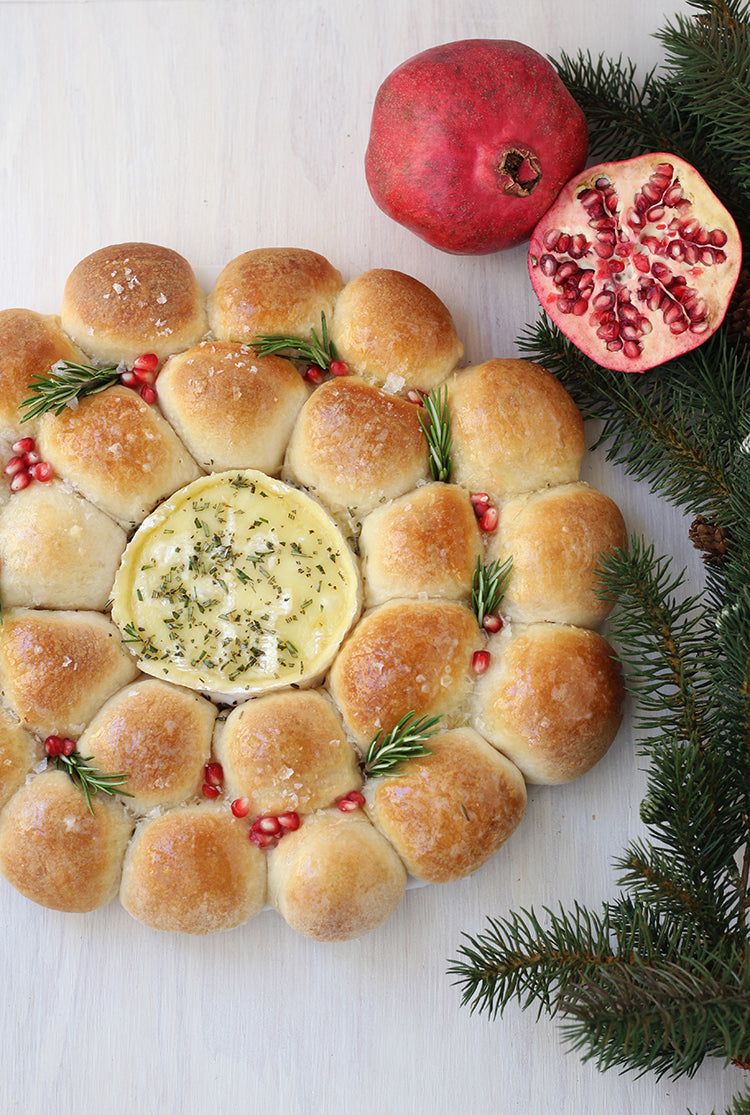 Holiday Wreath Cheese Boards / Food Wreath Boards