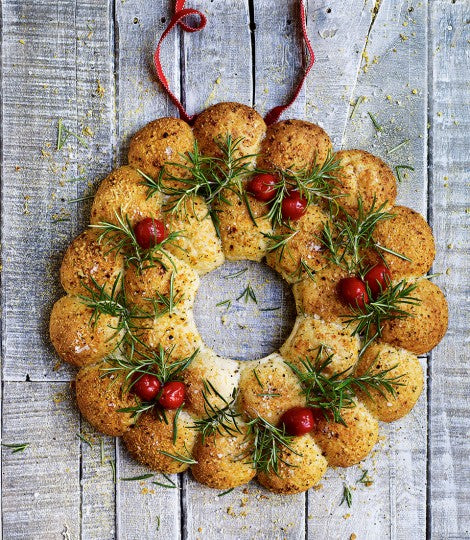 Holiday Wreath Cheese Boards / Food Wreath Boards
