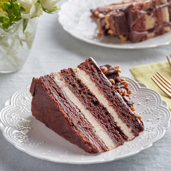 Peanut Butter Explosion Cake 6.8 lb - 2/Case - 14 Slice Pre-Cut