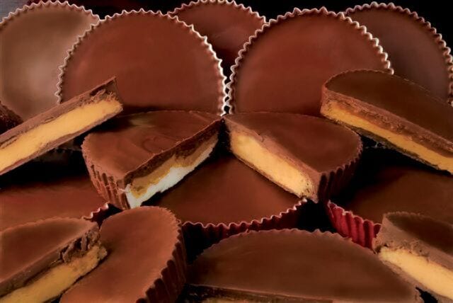 Giant Milk Chocolate Peanut Butter Cup - 2 lb