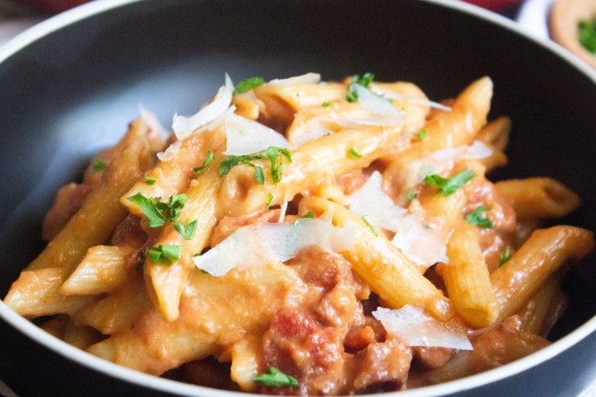 Penne alla Vodka Meal Kit - Pasta, Sauce, Pancetta & Parmesan Cheese