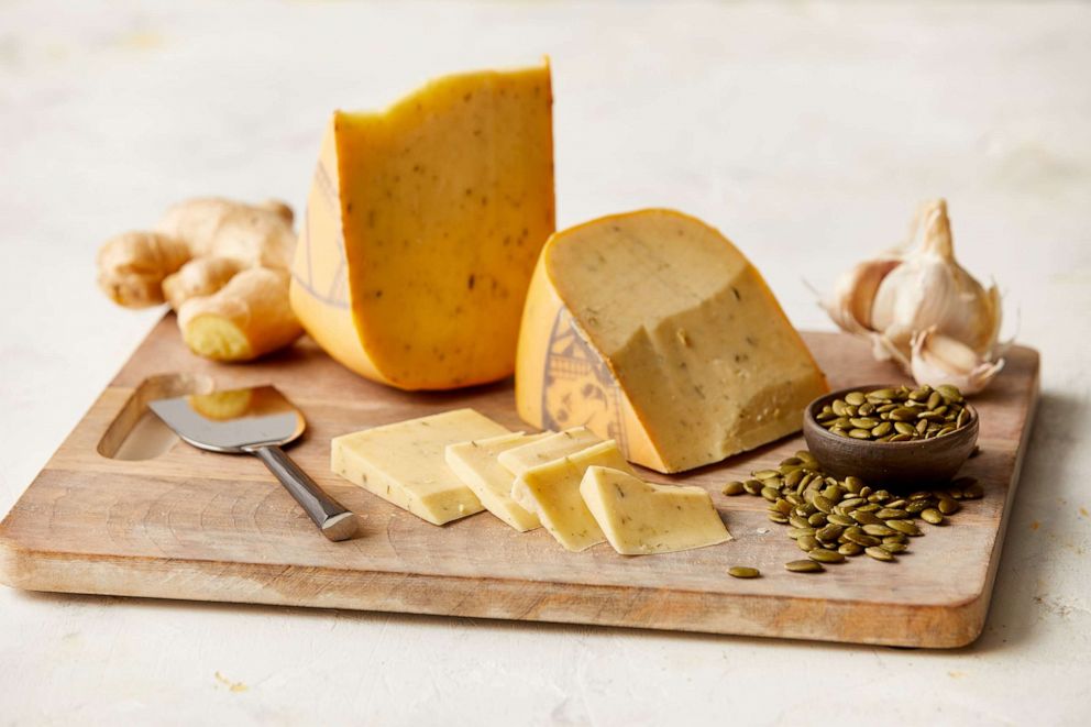 Pumpkin Spice Gouda Cheese - 8 oz