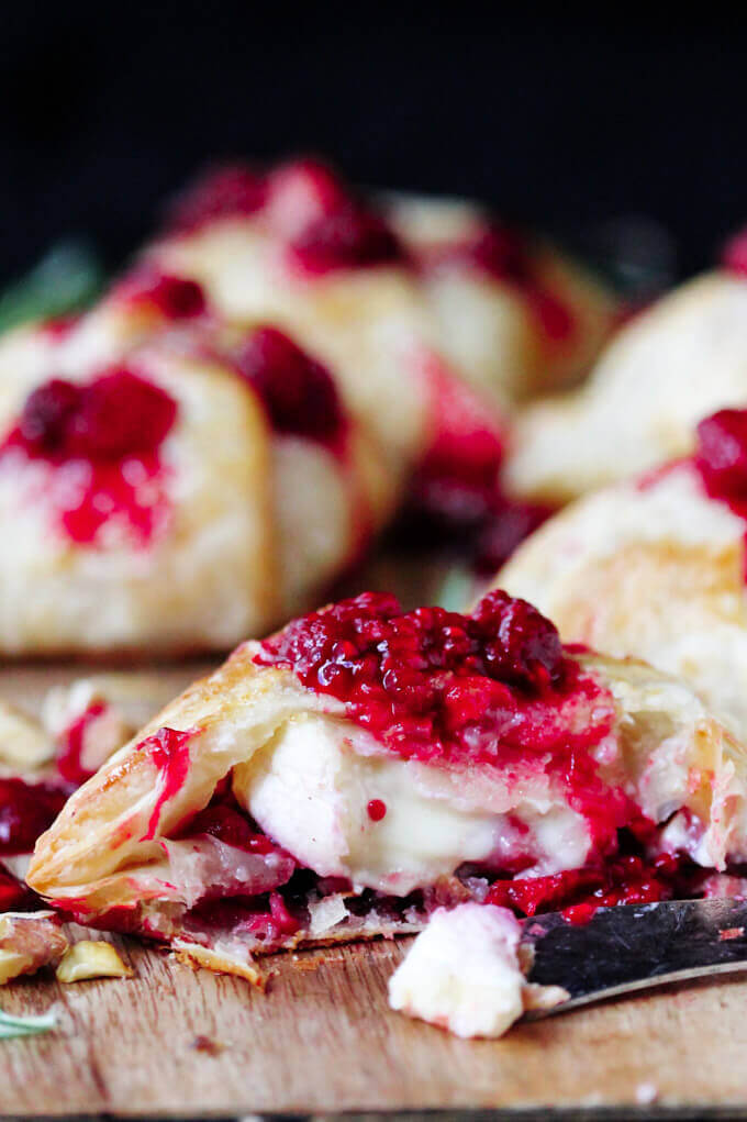 Brie with Raspberry En Croute & Walnuts - 24 pieces per tray