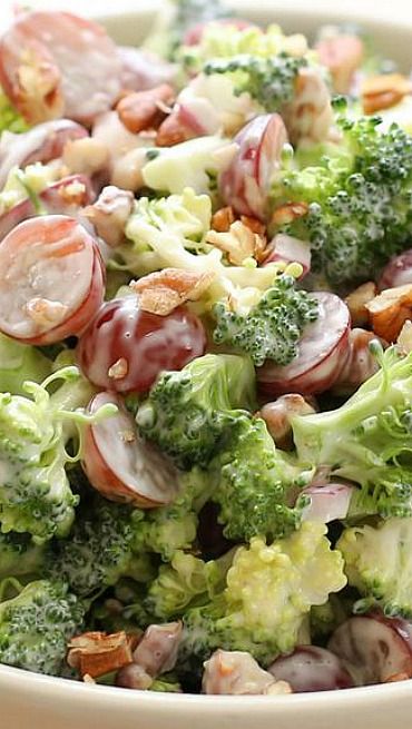 Skinny Broccoli Salad - so delicious!