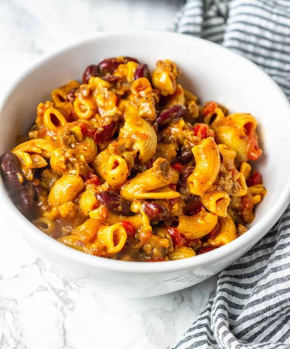 Vegetarian Chili with Vegan Mac and Cheese