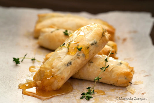 BAKED GOATS CHEESE ROLLS WITH HONEY AND THYME -50 pieces per tray