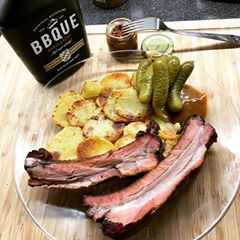 BBQUE Grill & Beech Wood BBQ Sauce