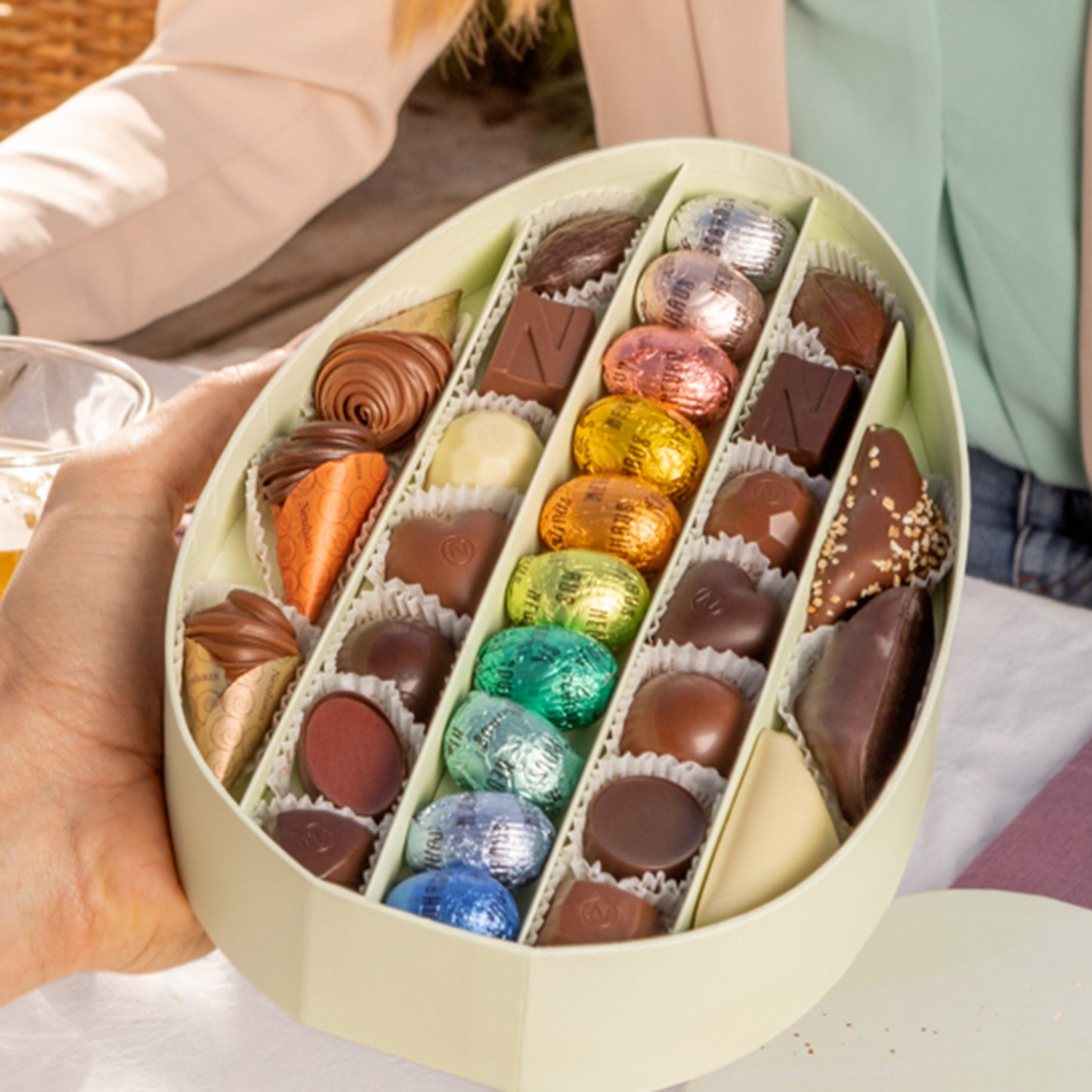 Neuhaus The Big Easter Egg